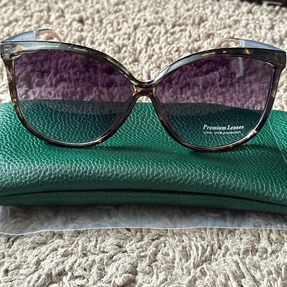 Silver Icing Accessories - Ladies sunglasses